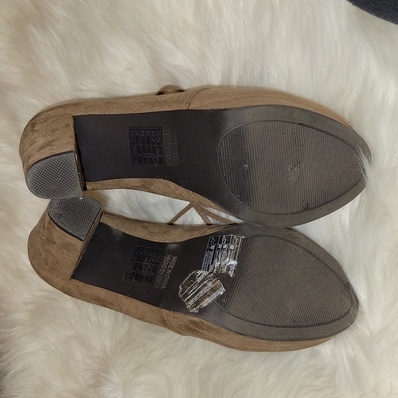 Booties - Picture 4 of 4